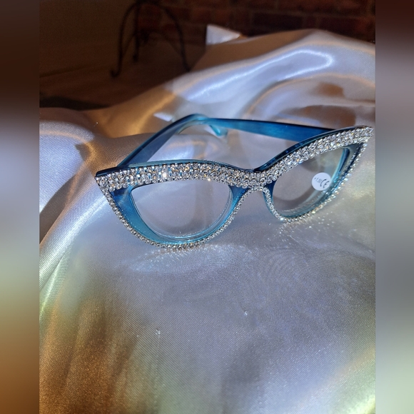 2:00 Blue Rhinestone Cat-Eye READING - Picture 3 of 6